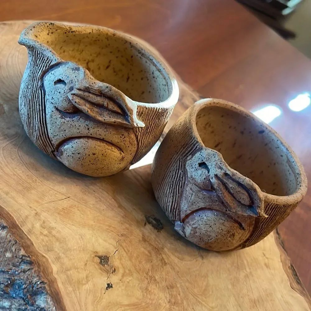 Anne White Art Pottery Bunny Creamer & Sugar Set